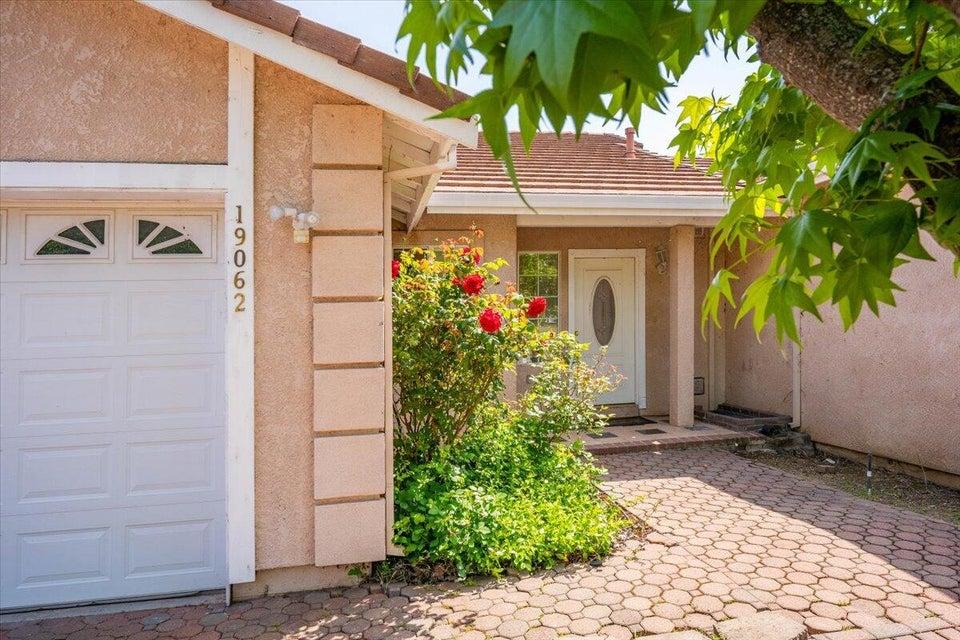 19062 Seabreeze Place