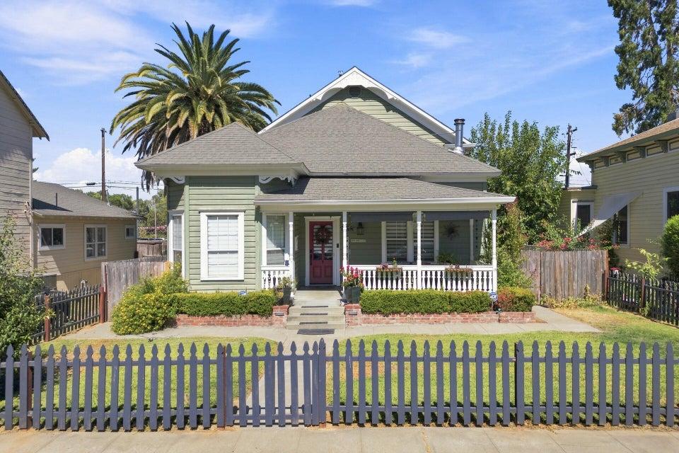 1138 Washington Street