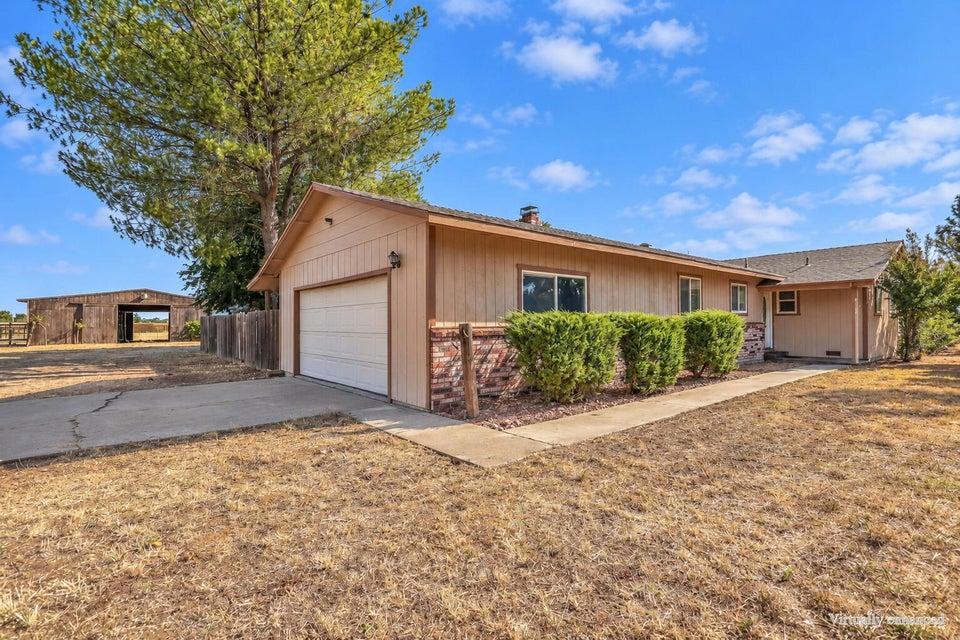 21992 Peacock Way