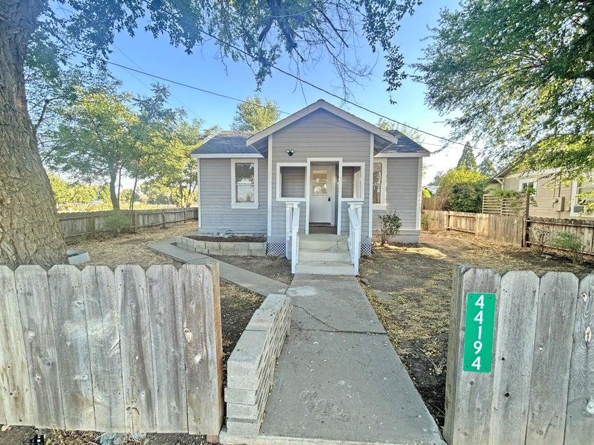 44194 Cedar Street