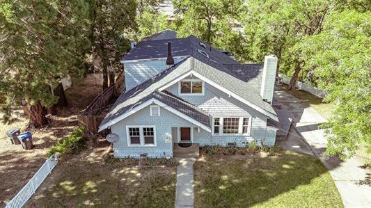 1435 Riverside Drive