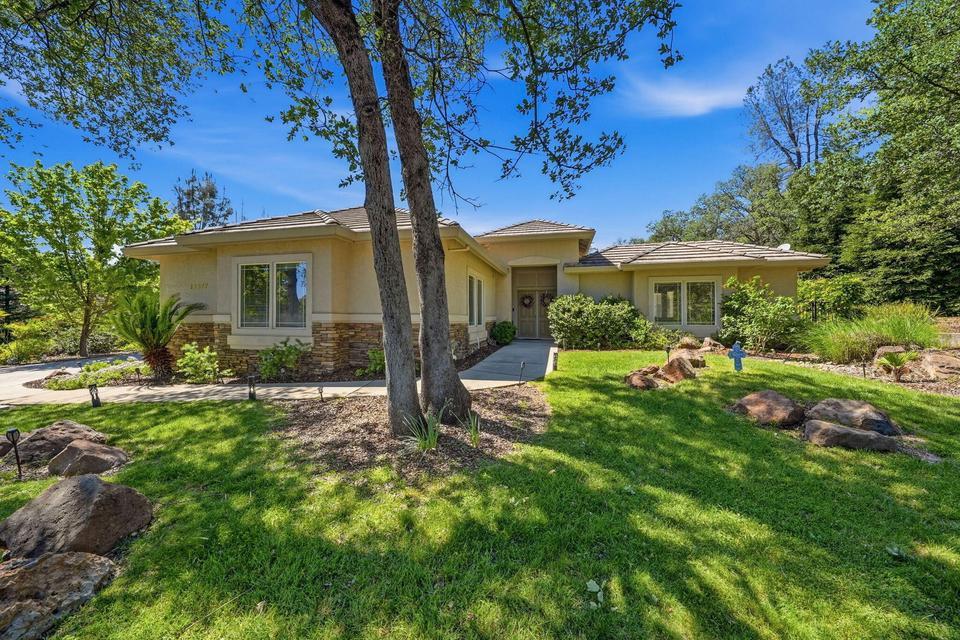 19677 San Vincente Drive