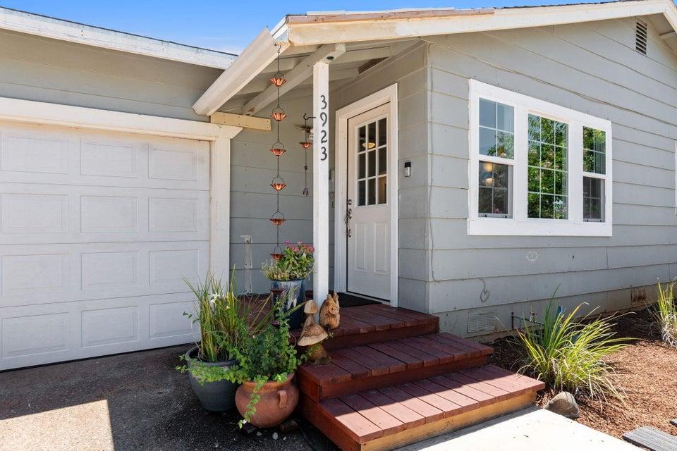 3923 Meteor Street