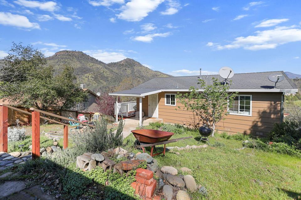 22065 Loop Drive