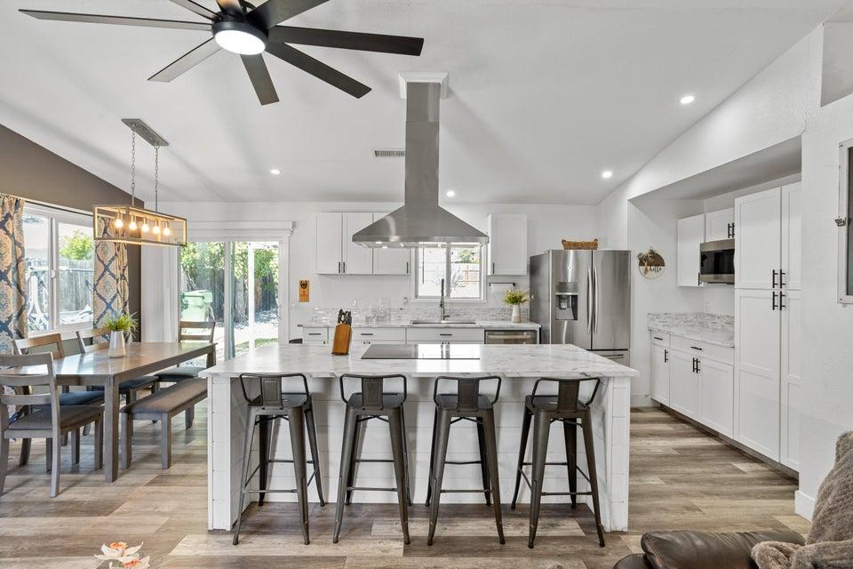 652 Brookridge Drive