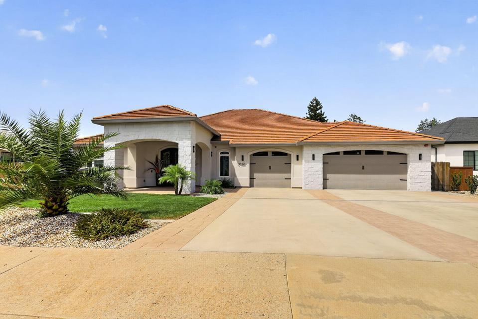 3720 Sunflower Drive