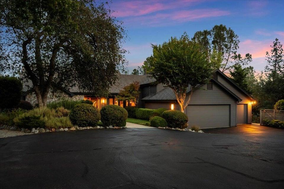 8707 Knobhill Circle