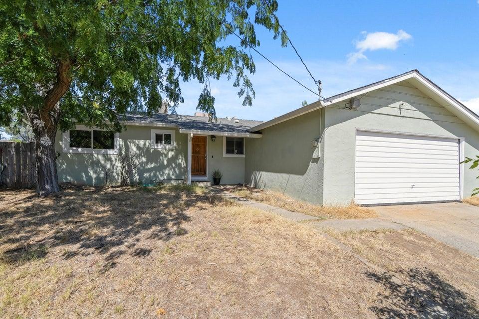 1232 Scenic Way